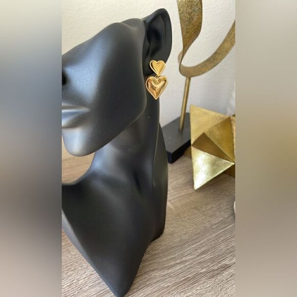 Heart statement earrings A197 - Picture 2 of 6